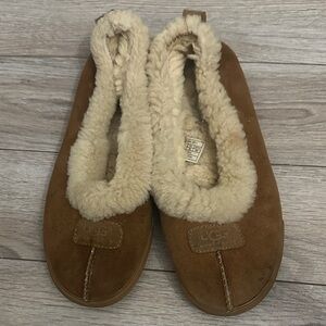 UGG Women's Tan Sheepskin Slippers